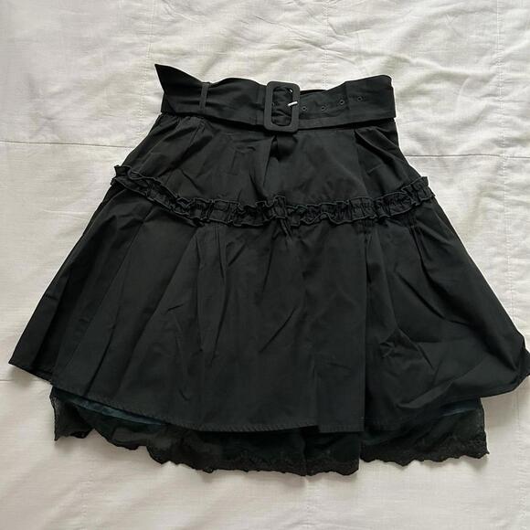 Dark green mini skirt removable wide belt, elastic back waistband frilly bottom - Picture 1 of 6